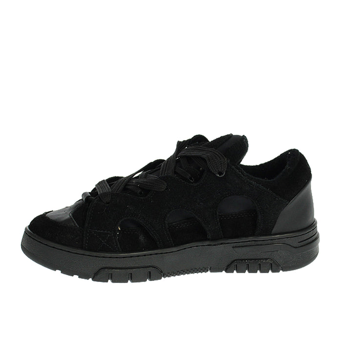 SANTHA Sneakers